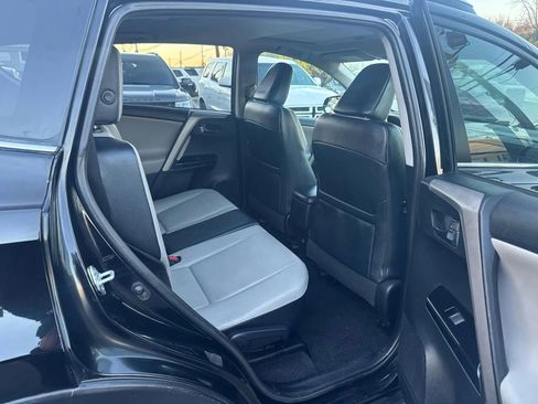 Used 2016 Toyota RAV4 Limited image 22