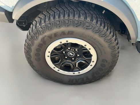 Used 2022 Ford Bronco Black Diamond w/ Sasquatch Package image 30