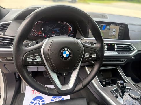 Used 2022 BMW X5 xDrive40i w/ Parking Assistance Package AWD/4WD image 19