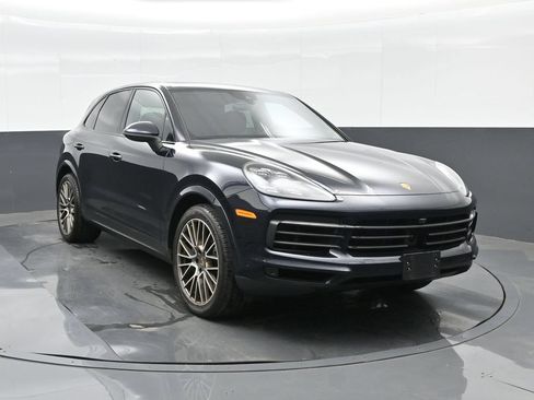 Certified 2023 Porsche Cayenne S Platinum AWD/4WD image 11
