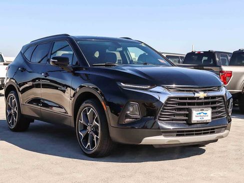 Used 2020 Chevrolet Blazer LT FWD image 3
