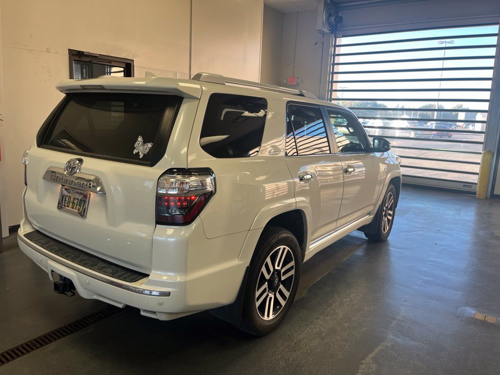 Used 2023 Toyota 4Runner Limited AWD/4WD image 9