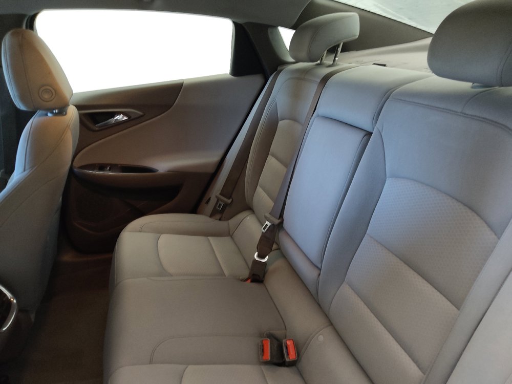 Used 2020 Chevrolet Malibu LT FWD image 18