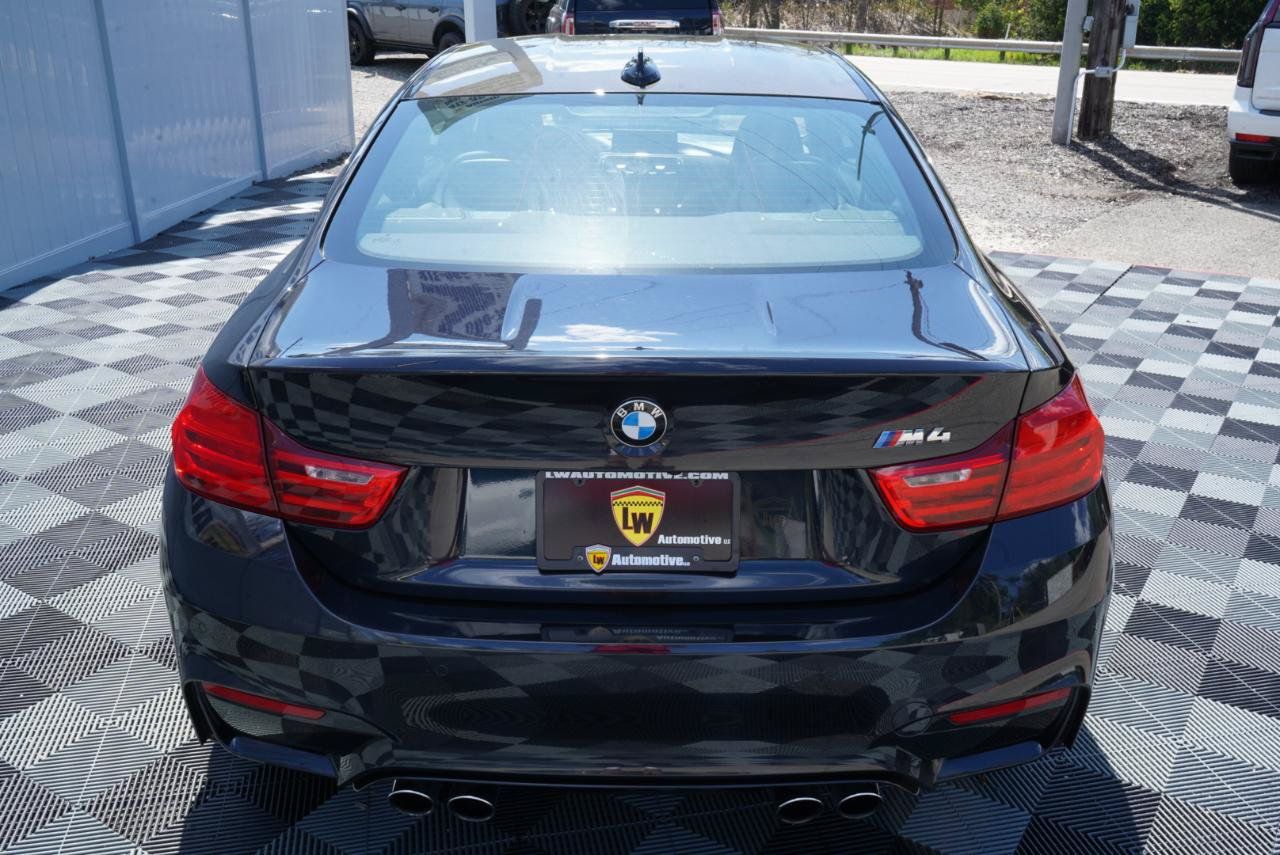 Used 2016 BMW M4 Coupe w/ Executive Package RWD image 7