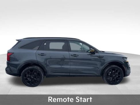 Used 2023 Kia Sorento SX image 9