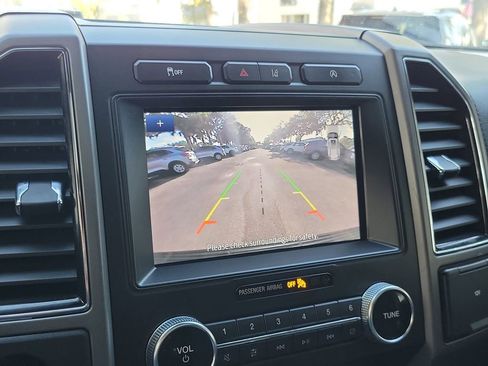 Used 2020 Ford Expedition Max XLT w/ Equipment Group 202A RWD image 28