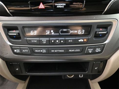 Used 2019 Honda Pilot EX image 9