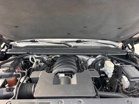 Used 2015 Chevrolet Suburban LTZ image 20