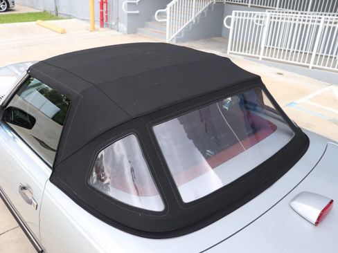 Used 1987 Mercedes-Benz 560 SL image 36