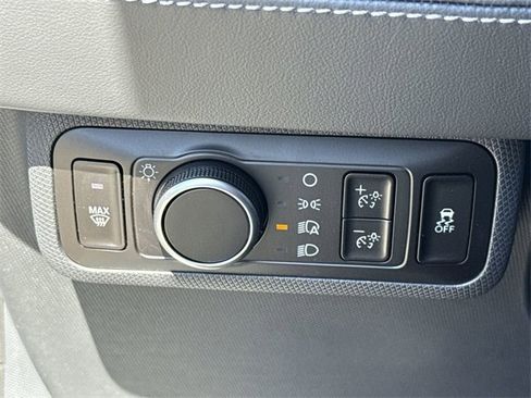 New 2025 Ford Mustang Mach-E Select image 33