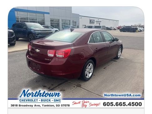 Used 2015 Chevrolet Malibu LT image 10