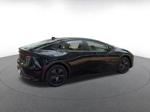 Used 2025 Toyota Prius LE image 15