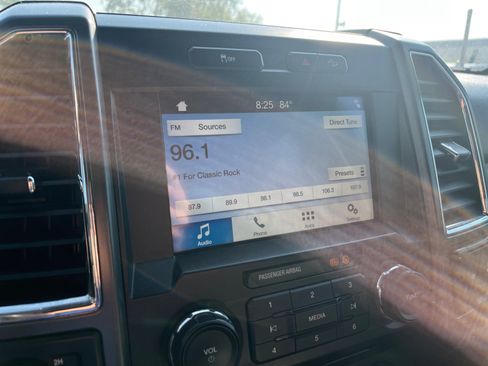 Used 2018 Ford F250 XLT w/ XLT Premium Package AWD/4WD image 22