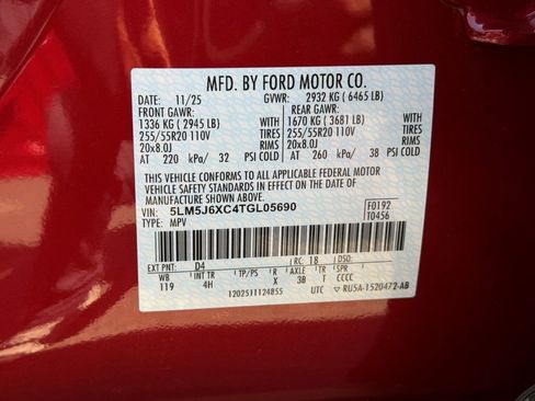New 2026 Lincoln Aviator AWD image 20