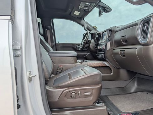 Used 2023 GMC Sierra 2500 Denali w/ Technology Package AWD/4WD image 12