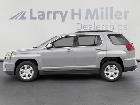 Used 2016 GMC Terrain SLE w/ Driver Alert Package I image 4