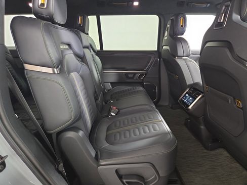 Used 2024 Rivian R1S Adventure AWD/4WD image 23