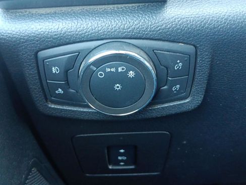 Used 2017 Ford F150 XLT w/ Equipment Group 302A Luxury AWD/4WD image 22