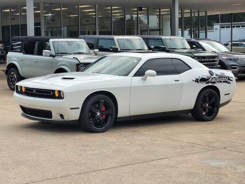 Used 2017 Dodge Challenger R/T w/ Sound Group RWD image 3