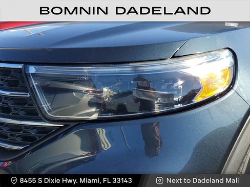 Used 2023 Ford Explorer XLT image 10