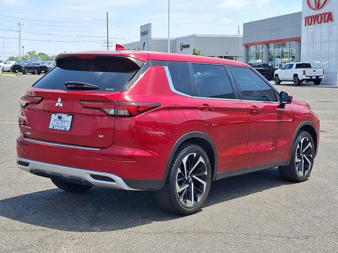 Used 2022 Mitsubishi Outlander SE AWD/4WD image 7