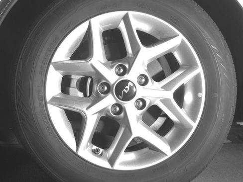 Used 2025 Kia Soul LX w/ LX Technology Package image 11