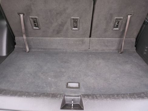 Used 2020 Chevrolet Traverse LT w/ Driver Confidence II Package image 33