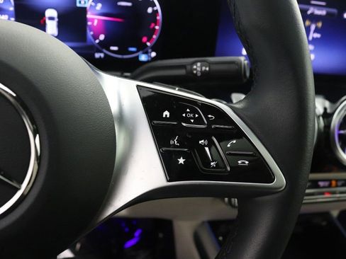 Certified 2025 Mercedes-Benz GLA 250 image 15