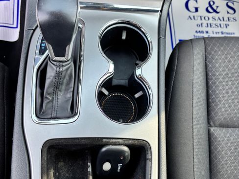 Used 2020 Jeep Grand Cherokee Laredo image 17