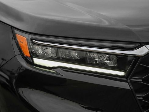 Certified 2024 Honda Pilot EX-L image 4