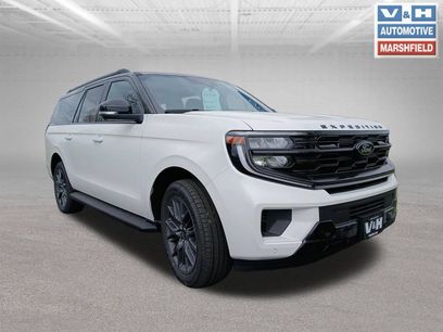 New 2026 Ford Expedition Max Platinum w/ Stealth Appearance Package
