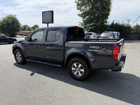 Used 2012 Nissan Frontier PRO-4X AWD/4WD image 7