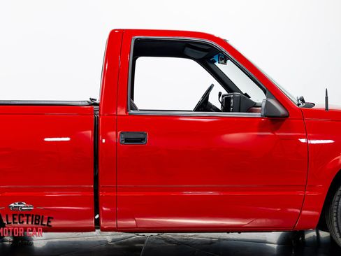 Used 1988 Chevrolet Silverado 1500 2WD Regular Cab image 39