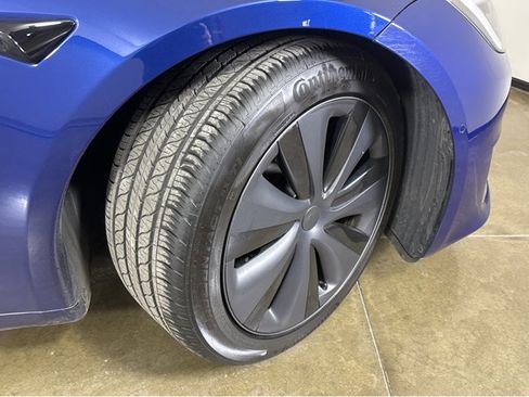 Used 2022 Tesla Model S Standard Range image 13