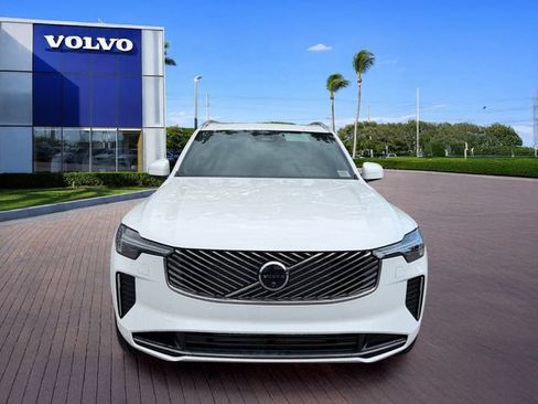 New 2026 Volvo XC90 T8 Plus AWD/4WD image 2