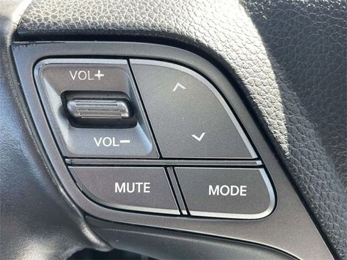 Used 2017 Hyundai Santa Fe SE w/ SE Premium Package 02 image 31