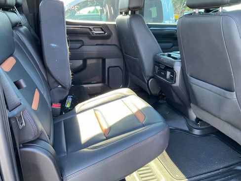 Used 2023 GMC Sierra 1500 AT4 w/ AT4 Preferred Package image 12