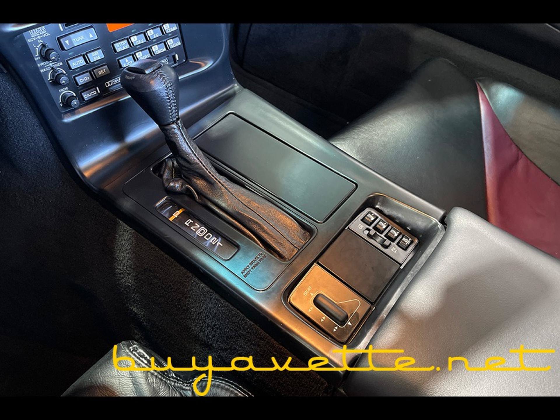 Used 1995 Chevrolet Corvette Convertible RWD image 20