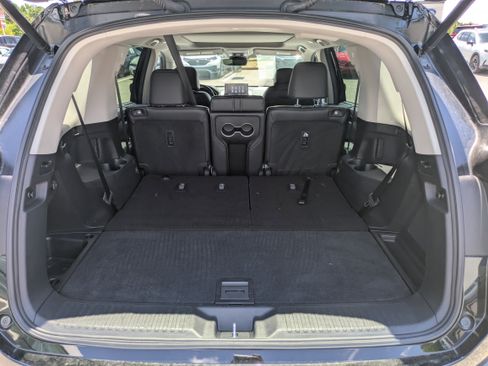 Used 2025 Honda Pilot Elite image 19