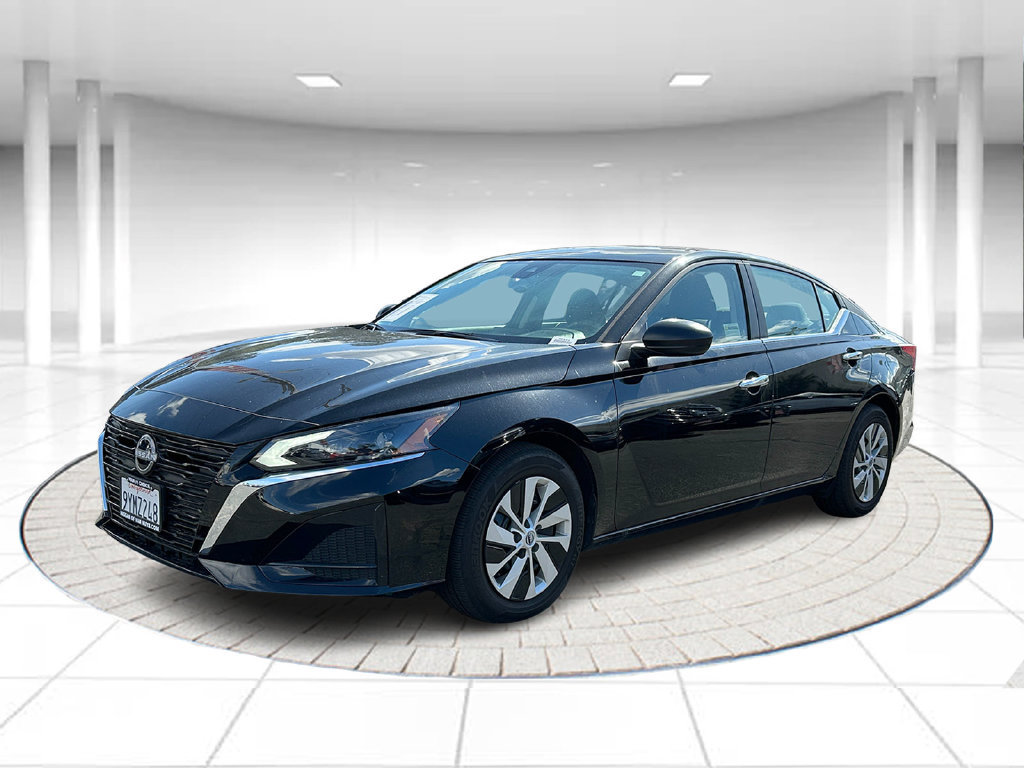 Used 2025 Nissan Altima 2.5 S FWD image 1