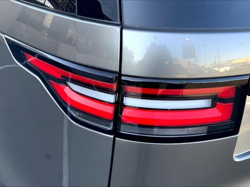 Used 2019 Land Rover Discovery HSE AWD/4WD image 27