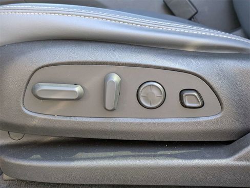 Used 2023 Buick Enclave Premium w/ Experience Buick Package image 29