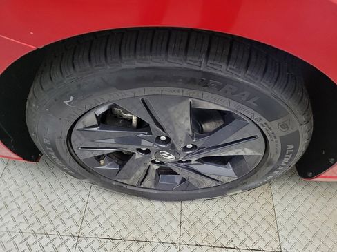 Used 2022 Hyundai Elantra SEL w/ Convenience Package image 31