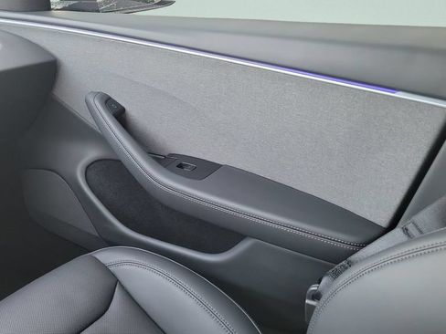 Used 2025 Tesla Model 3 Long Range RWD image 13
