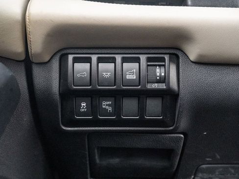 Used 2022 Subaru Ascent Limited image 23