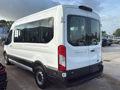Used 2019 Ford Transit 350 XL image 4