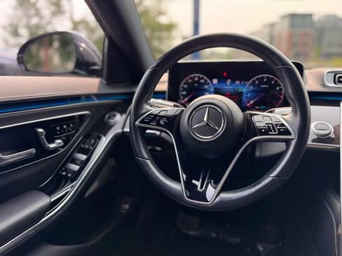 Used 2022 Mercedes-Benz S 500 4MATIC w/ 3D Technology Package image 27