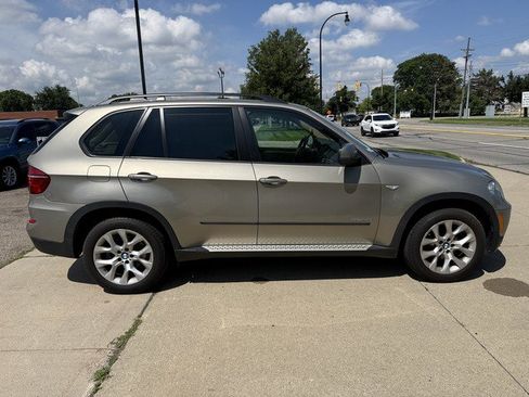 Used 2011 BMW X5 xDrive35i AWD/4WD image 4