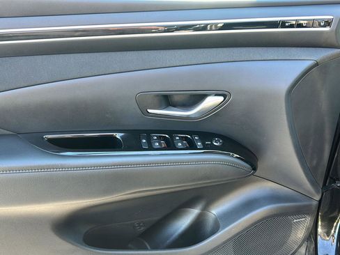 Used 2022 Hyundai Tucson Limited AWD/4WD image 13
