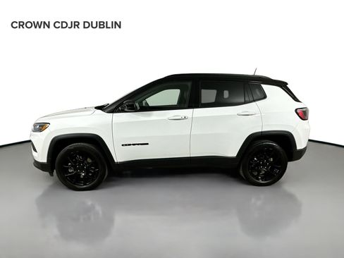 Certified 2023 Jeep Compass Latitude w/ Convenience Group AWD/4WD image 8